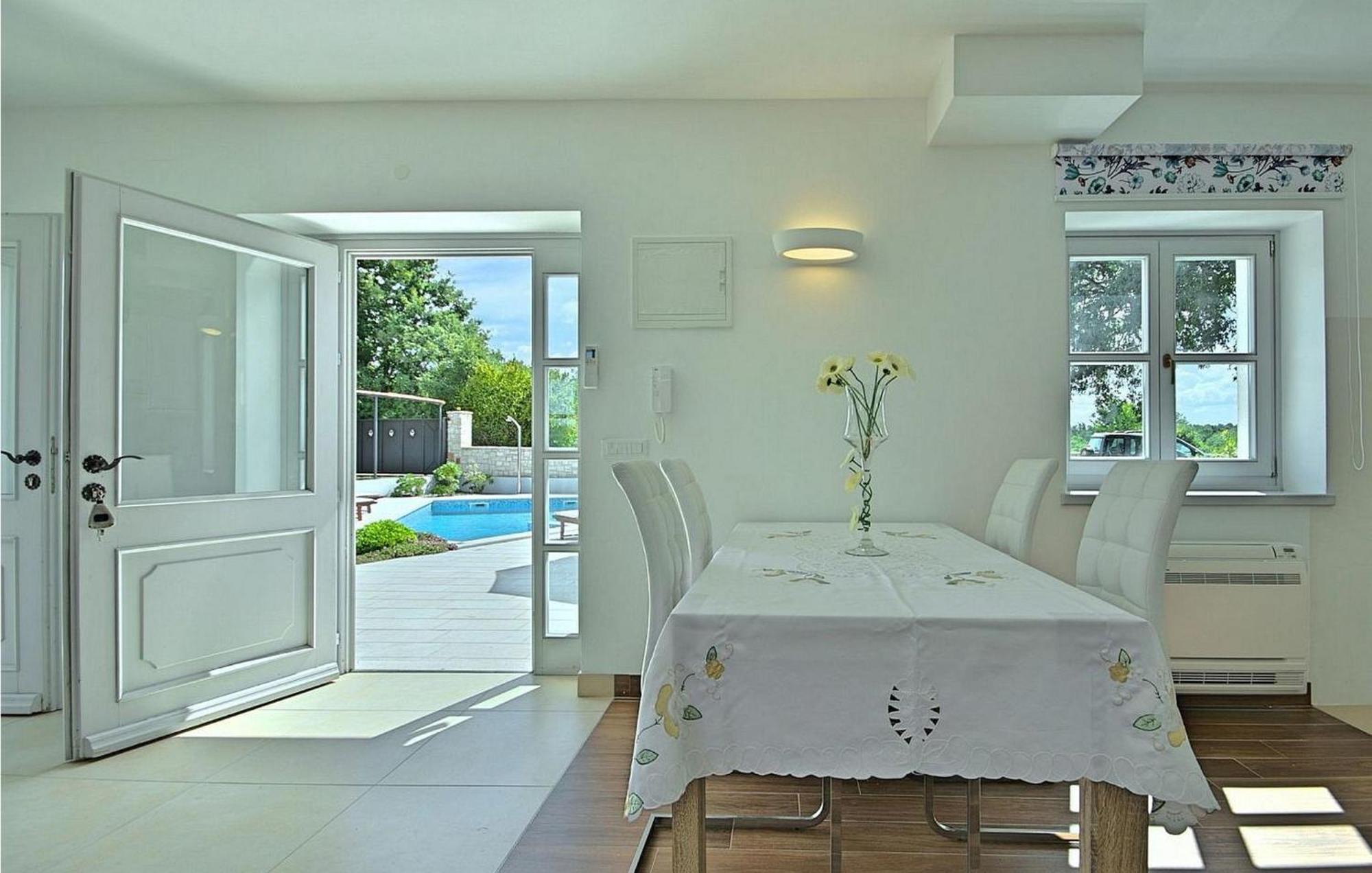 Villa Lenka Sveti Lovreč Pazenatički Kültér fotó